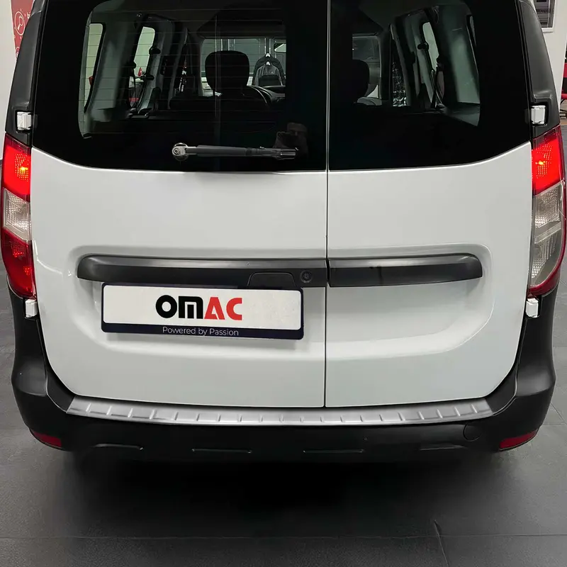OMAC Protection de Pare-Chocs pour Dacia Dokker 2012-22 Inox finition brossée
