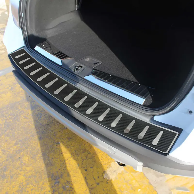 Protection de Pare-Chocs Arrière pour Ford Kuga II 2012-2019 Inox film carbone