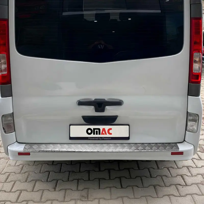 Protection de Pare-Chocs Arrière pour Opel Vivaro A 2001-2014 Alu Argenté