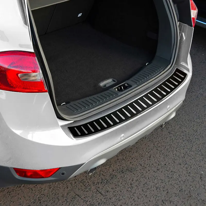 Protection de Pare-Chocs pour Ford Kuga I 2008-2012 Inox finition film carbone