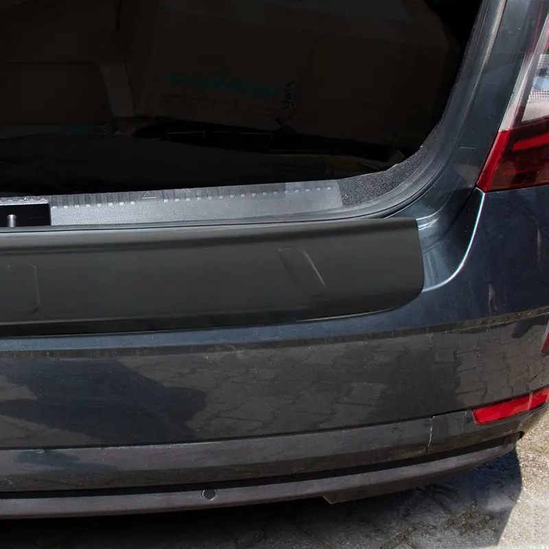 Protection de Pare-Chocs pour Skoda Octavia III Berline 2013-19 noir brillant