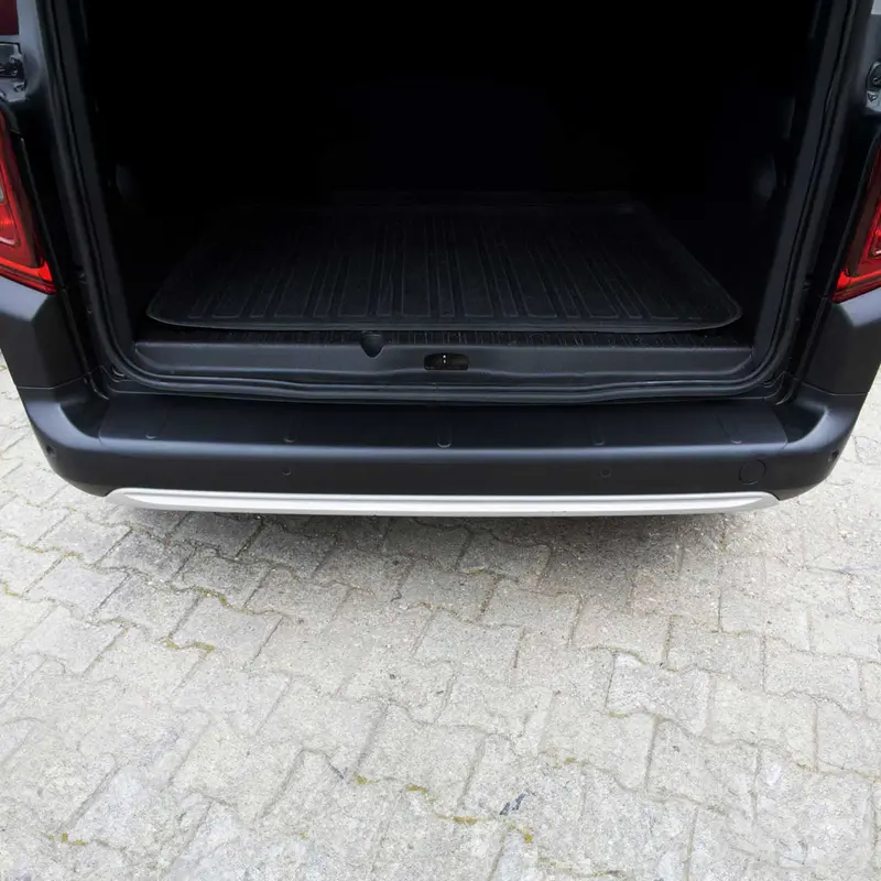 Seuil de coffre pour Peugeot Partner Tepee / Citroen Berlingo 2008-2018 noir mat